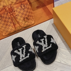 Louis Vuitton Slippers